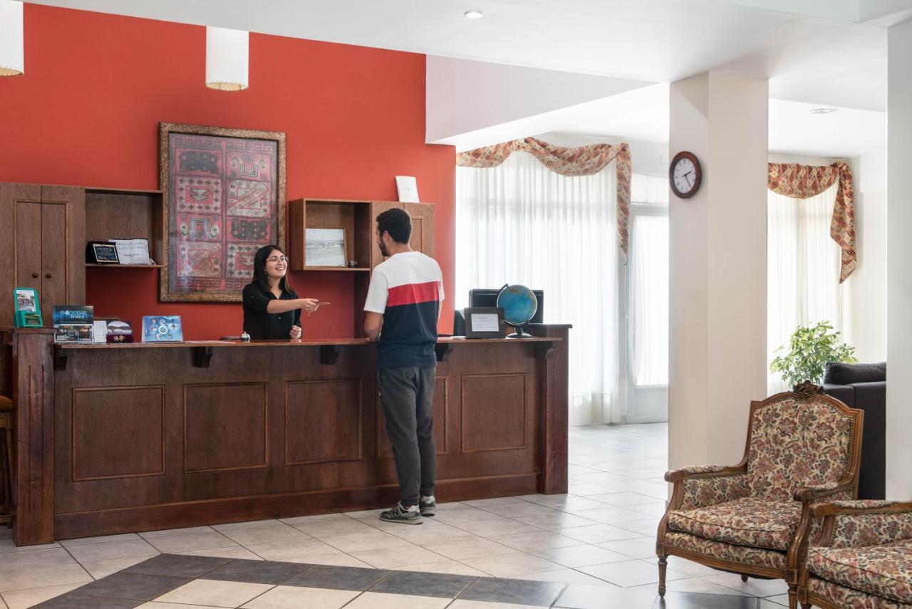 Hotel Amado El Calafate Extérieur photo